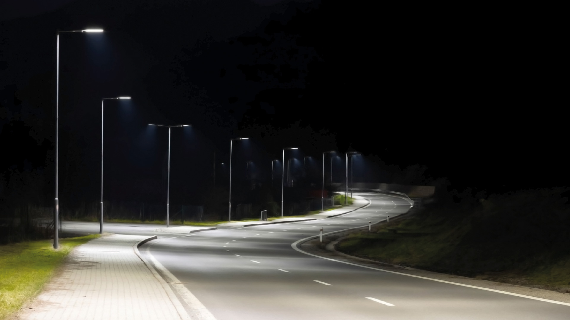 Slider 1920x1080 - Luminarias Publicas -Basculante (1)